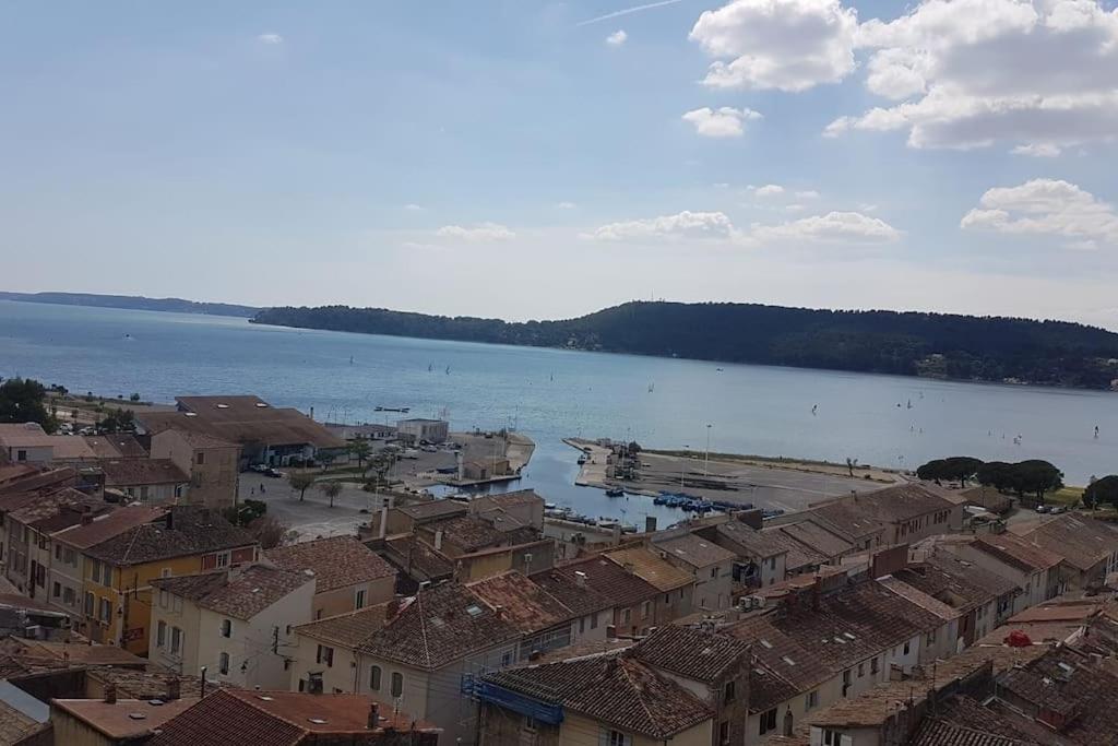 Au Coeur De Saint Chamas Appartement Buitenkant foto