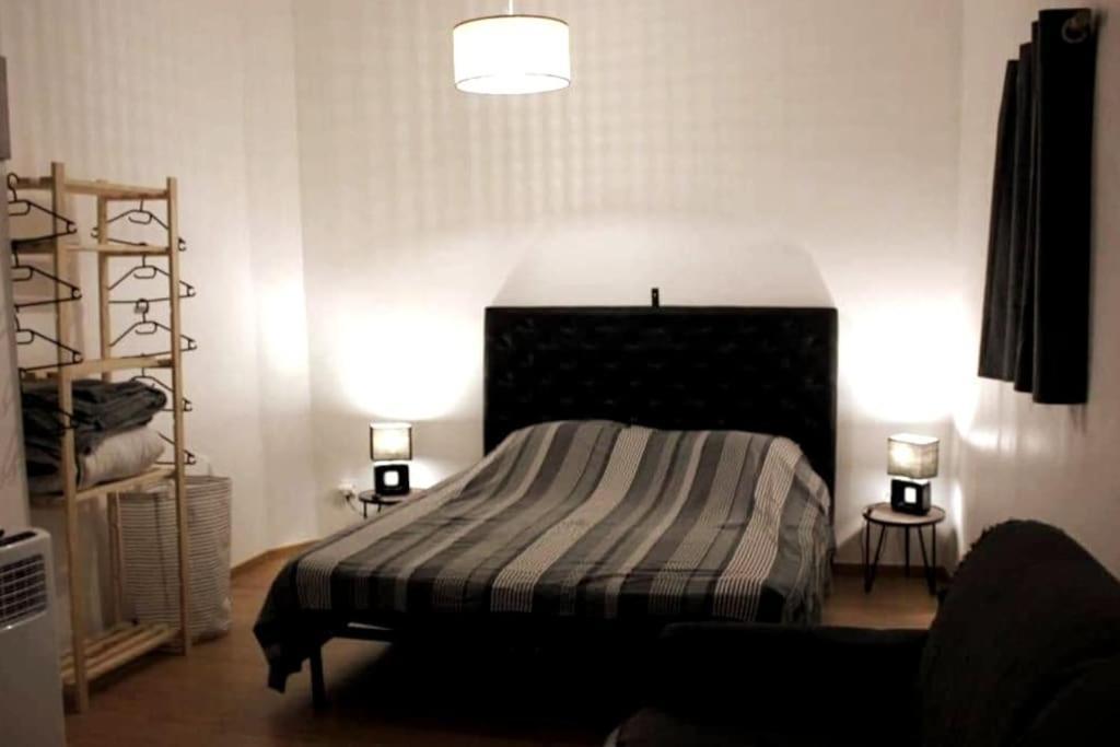 Au Coeur De Saint Chamas Appartement Buitenkant foto