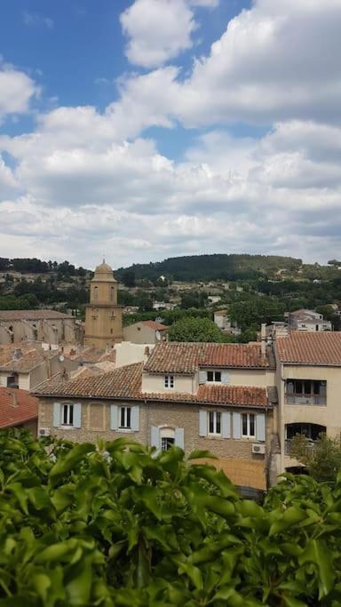 Au Coeur De Saint Chamas Appartement Buitenkant foto
